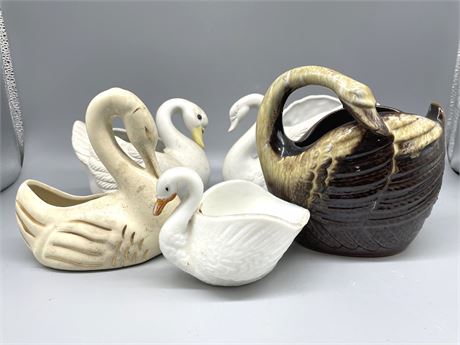 Decorative Swans Lot 2
