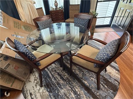 Round Glass Table with 4 Chairs and Area Rug