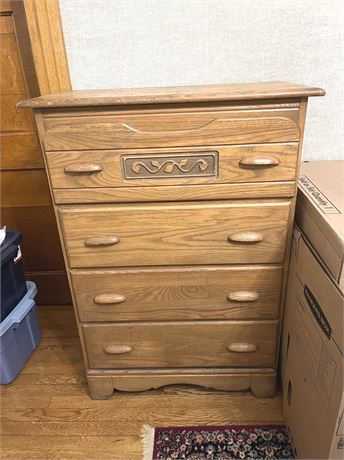 Oak Chest of Drawers