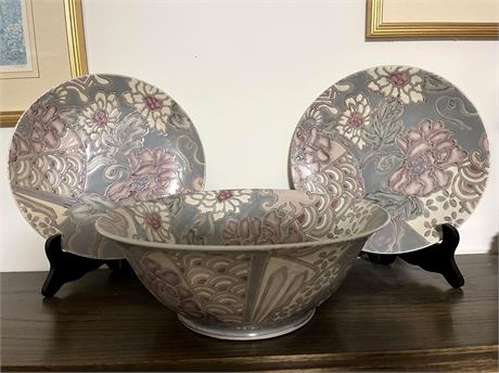 Chinese Plate and Bowl Set