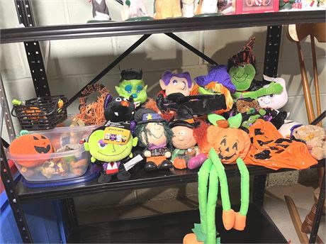 Halloween Decoratives and Collectibles