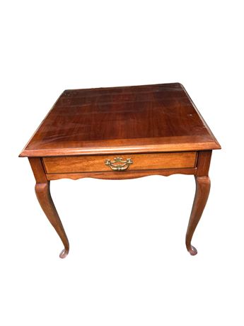 Lane Queen Anne Style Cherry One Drawer Table