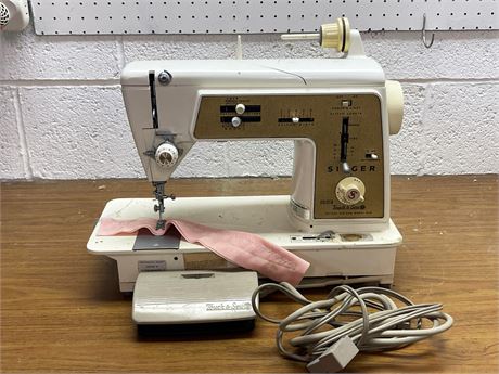Singer Sewing Machine Model 630